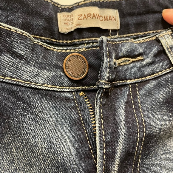 Brand new Zara women jeans. Size 27 - Picture 3 of 4